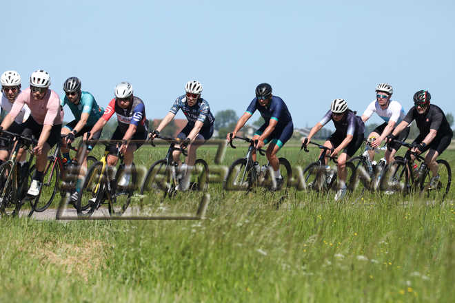 F03233.jpg